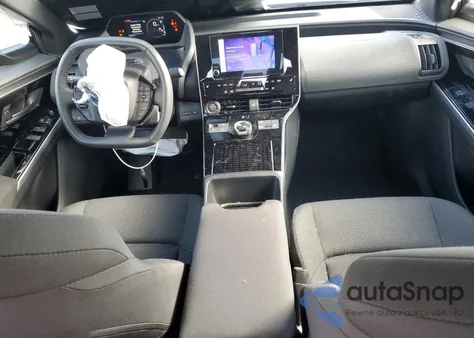 2024 Subaru Solterra Premium z USA, uszkodzony, nr VIN JTMABABA7RA070662